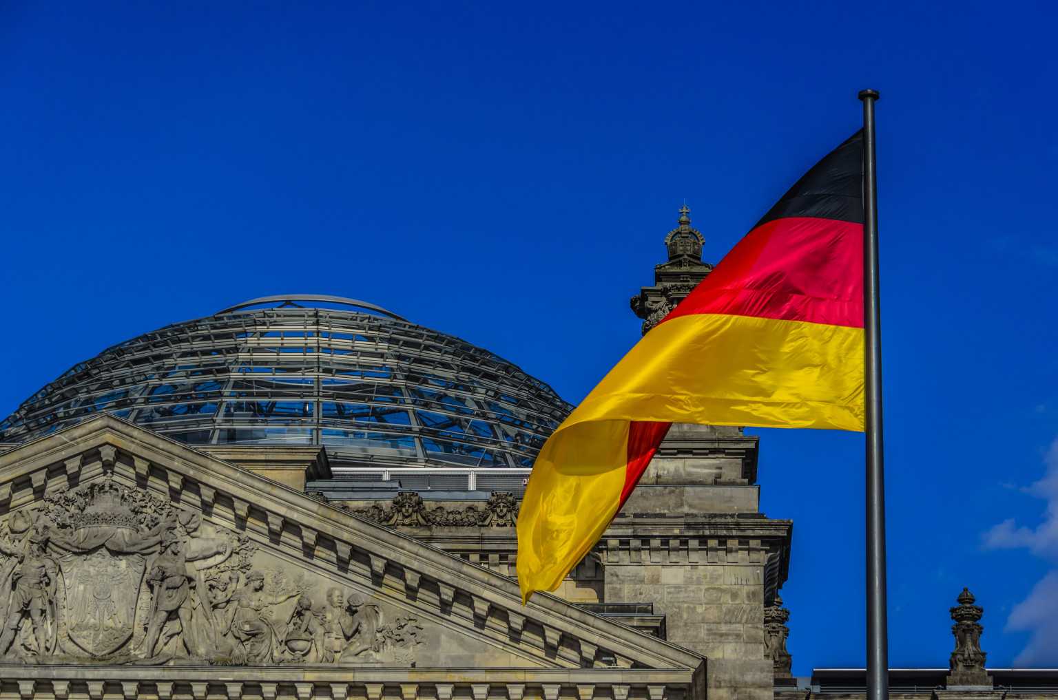Stratfor: Περισσότερες ρωγμές στον κυβερνητικό συνασπισμό της Γερμανίας