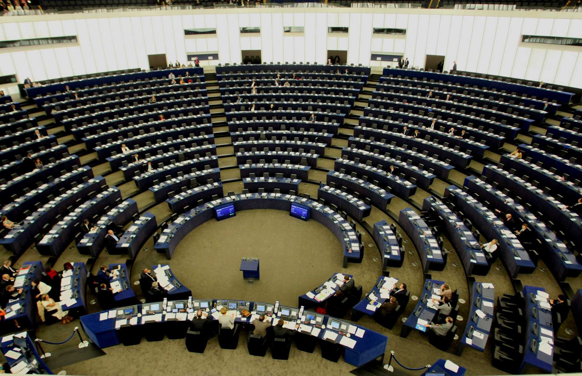 Ένωση Κεφαλαιαγορών: Tο ΕΚ στηρίζει βασικά μέτρα για την τόνωση της απασχόλησης και της ανάπτυξης