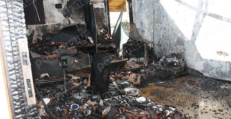 Η φωτιά κατέστραψε εξαμελή οικογένεια στο Λαντζόι της Ηλείας