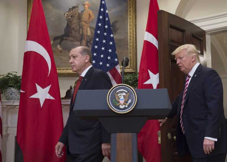 Συνάντηση Τραμπ Ερνογάν παρά το τεταμένο κλίμα στις σχέσεις ΗΠΑ-Τουρκίας