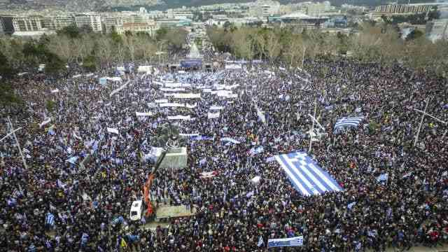 Λαοθάλασσα στη Θεσσαλονίκη για το συλλαλητήριο για το Μακεδονικό