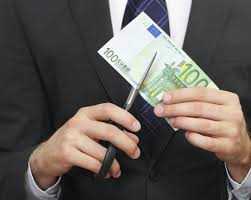 Οι συντάξεις μετά τις νέες περικοπές – Ποιοι θα δουν μειώσεις έως 200 ευρώ