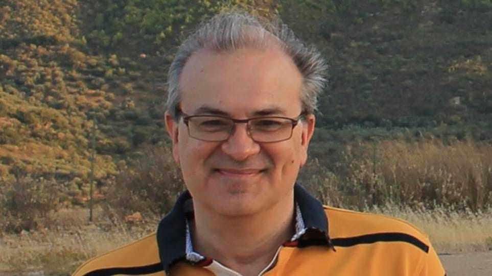 Βασίλης Πάχνης: Ο Έλληνας επιστήμονας που έγινε μέλος της Βασιλικής Εταιρείας Επιστημών της Βρετανίας