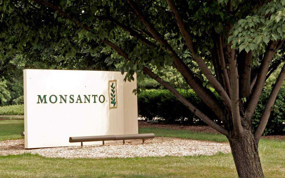 Καρκινογόνο το Roundup – Ένοχη η Μonsanto που θα πληρώσει αποζημίωση εκατοντάδων εκατομμυρίων
