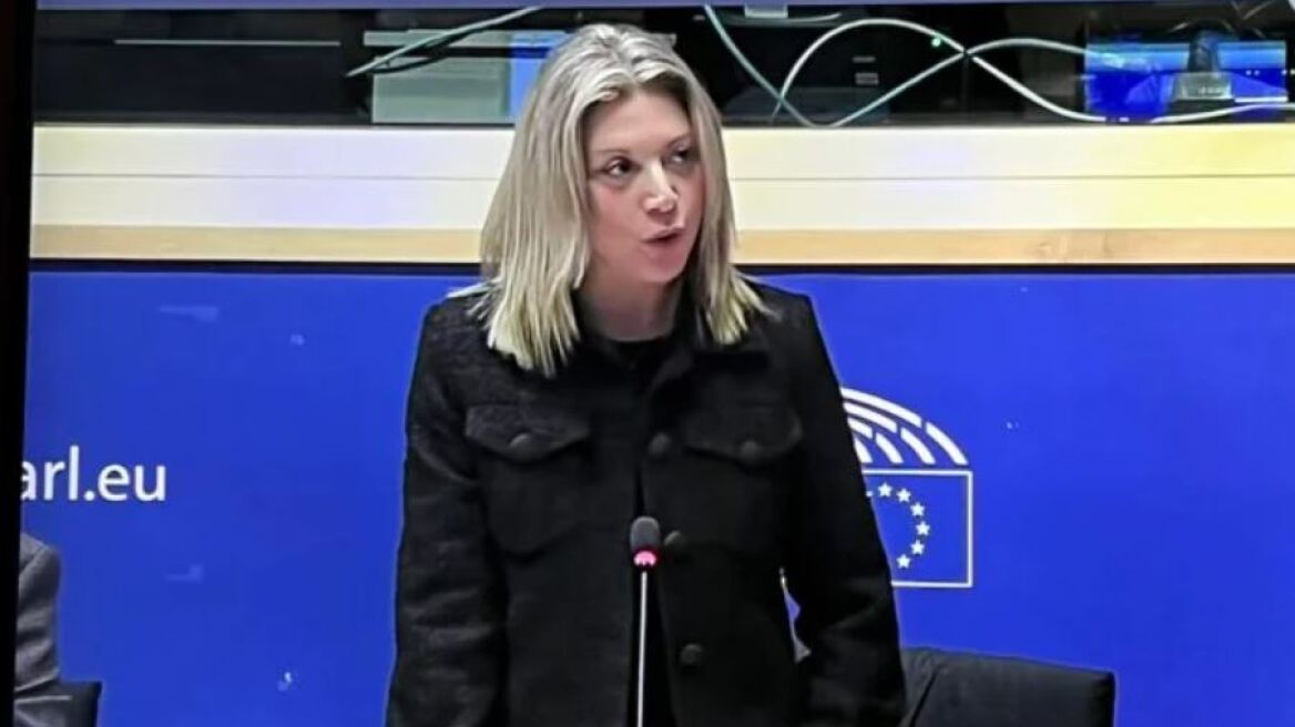 Με κομμένη την ανάσα οι αρμόδιες επιτροπές ακροάσεων της ΕΕ αναμένουν το μήνυμα που εκμπέπει η Μαρία Καρυστιανού